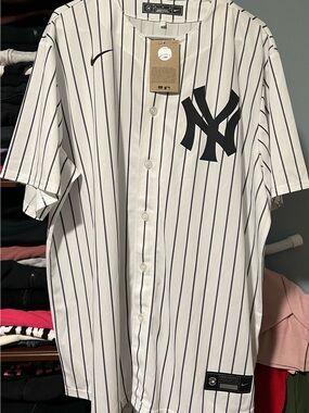 Nike New York Yankees White Pinstripe Jersey with Black Logo
